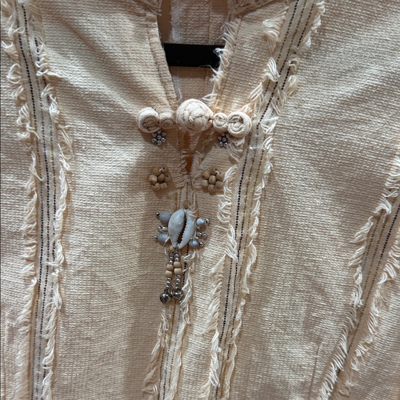 Buckle Tan Embellished Short Sleeve Blouse - Picture 2 of 6